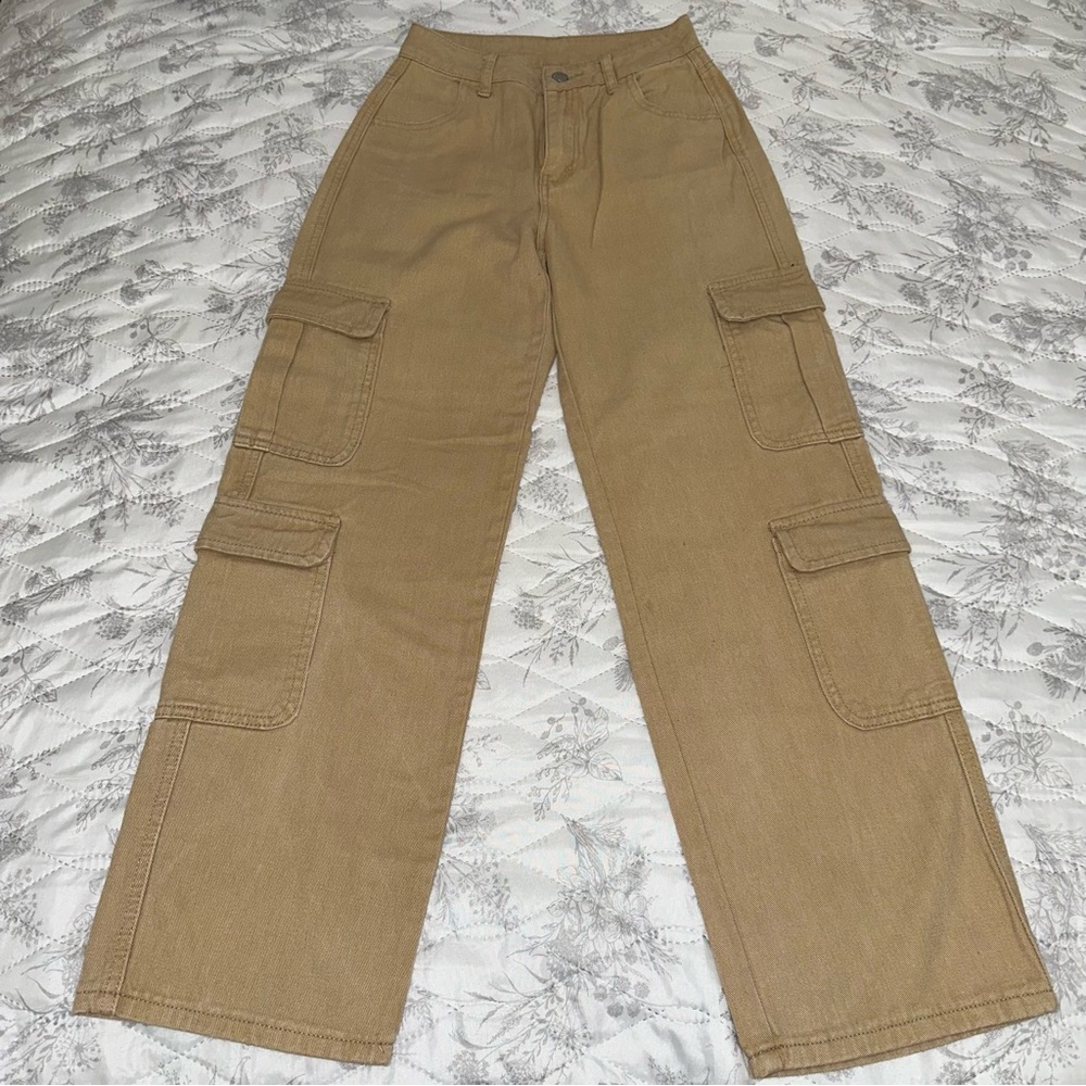 USED SHEIN Petite Khaki Cargo Jeans
